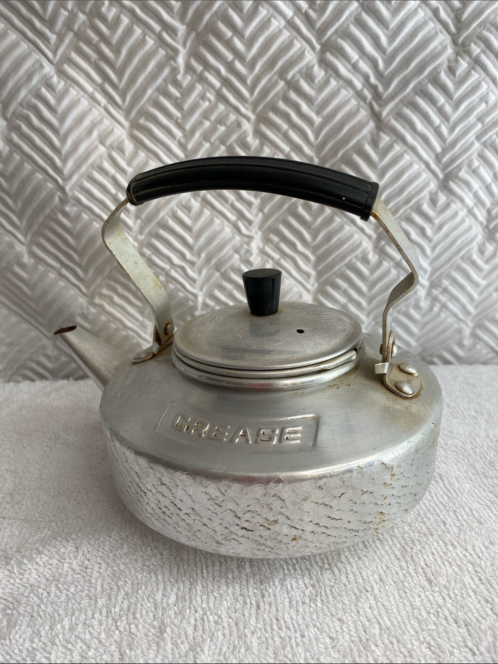 Vintage hammered Aluminum small Teapot Grease Container pot with Strainer